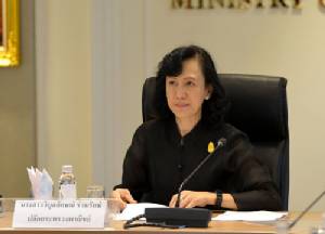 “พาณิชย์” เปิดจุดรับซื้อส่งออกผลไม้ผ่าน MOC Biz Club ประเดิมตลาดกัมพูชาและเวียดนาม