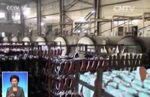 ตำรวจจีนทลายโรงงานรองเท้าปลอมแบรนด์ดัง เคสใหญ่ที่สุดในประวัติศาสตร์