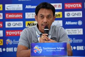 “โค้ชแบน” รับสภาพร่วง ACL เผย “อาโอยามะ-เมสซีเจ” ไม่ฟิต