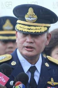 “บิ๊กจอม” ลั่นต้องจับลูกทัพฟ้าลอบขนอาวุธสงครามมาดำเนินคดีตามกฎหมาย