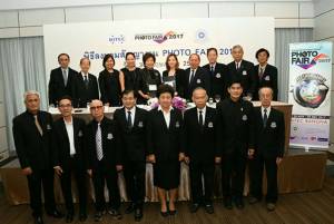 พิธีลงนามเซ็นสัญญา BANGKOK  INTERNATIONAL PHOTO FAIR 2017