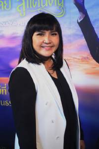 รื้อฟื้นความทรงจำ “ปาน ธนพร” อดีตร้องคอรัสอยู่หลังเวที “คอนเสิร์ตชรินทร์”