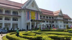 สำนักพระราชวัง อนุมัติการจำหน่ายบัตรเข้าชมวัดพระศรีรัตนศาสดาราม และพระบรมมหาราชวัง ๙ มิ.ย. นี้