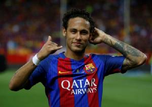 แฟนๆ ระวัง สวมเสื้อ “บาร์ซา” สกรีน “กาตาร์ แอร์เวย์ส” ที่ยูเออี เจอจับยัดคุก 15 ปี