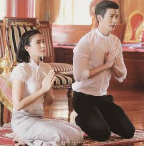 “จุ๋ย” ควง “พุฒิ” ทำบุญวันเกิด ครบ 34 ปีบริบูรณ์