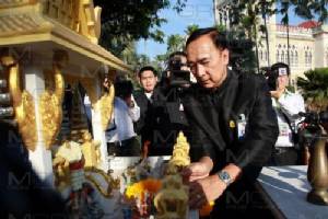 “ออมสิน” เผย พศ.รอ ปปป.ชง 12 วัด จ่ายเงินผิดปกติ ลั่นไม่ว่าอยู่ที่ไหนก็ขอตัวกลับมาได้