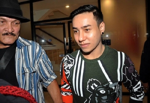 ศาลธัญบุรียืนตามศาลชั้นต้น จำคุก 6 ปี ไม่รอลงอาญา “มิตร มิตรชัย” สั่งชดใช้เงิน 27 ล้าน