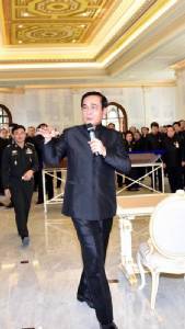 “ประยุทธ์” ชี้พวกบิดเบือนคำสอนศาสนาก่อเหตุใต้ ยังเดินหน้าเซฟตี้โซน