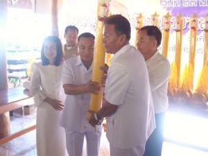 ปัตตานีจัดพิธีสมโภชและแห่เทียนพรรษา ในเทศกาลวันอาสาฬหบูชา และวันเข้าพรรษา