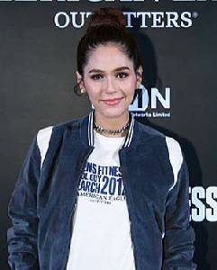 ไปอีกคน นักแสดงสาว "อ.ย." เตรียมโบกมือลาเอ็กแซ็กท์