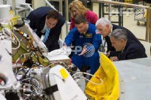 US VP Pence's hands-on NASA gaffe goes viral