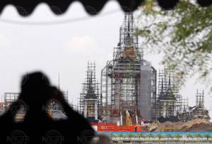 นายกฯ ตรวจพระเมรุมาศ 13 ก.ค. “ธนะศักดิ์” ยันฝนไม่เป็นอุปสรรค จ่อล้อมรั้วสนามหลวงทำโรงมหรสพ