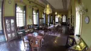 Aged Portuguese mansion an oasis of calm in chaotic India