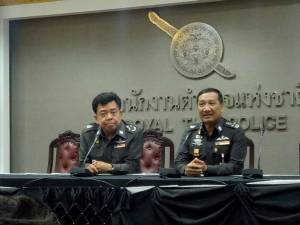 ตร.โต้ข้อมูล “สันธนะ” คดีฆ่ายกครัวเป็นของเก่า ย้ำสำนวนคืบร้อยละ 80 ไม่พบปมจ้างวานฆ่า