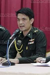 คสช.ยึดตามนายกฯ ให้กำลังใจ “ปู” ห้ามรวมกลุ่ม ผบ.ทบ.เตือนจัดมวลชนผิด กม.