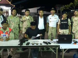 สตช.สั่งถกแก้ระเบียบ ตร.พกพาอาวุธในพื้นที่เสี่ยงภัย หลังเกิดเหตุ อส.พัทลุง ตั้งด่านจับ “ส.ต.ต”