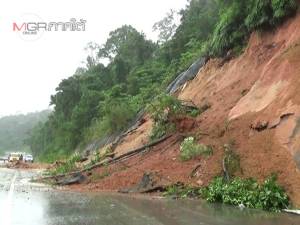 แขวงทางหลวงตรังรับงบ 70 ล้าน แก้ปัญหาดินสไลด์จากภูเขาใน 3 จุดสำคัญ