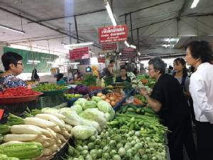“อภิรดี” ตรวจตลาดสด ยันราคาสินค้าทรงตัว ทั้งเนื้อสัตว์ ผักสด