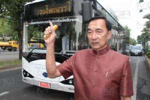 “ออมสิน” รับเพิ่งทราบ มส.-ผอ.พศ.ไม่ลงรอยกัน แย้มซื้อกาวมาประสานใจ