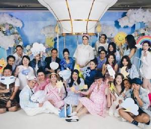 “ชมพู่” ยกแก๊งเพื่อน จัดปาร์ตี้ Baby shower ต้อนรับอาตี๋น้อย