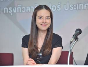 "มาดามแป้ง" โวย "ชบาแก้ว" เสียเปรียบ เตะคู่แรกชิงทอง ร้องคิก-ออฟพร้อมกัน