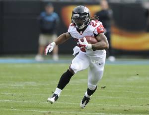 ตัววิ่ง "ฟอลคอนส์" ยืดสัญญา 5 ปี ทุบค่าจ้างแพงสุด NFL
