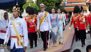 สมเด็จพระเจ้าอยู่หัว ทรงบำเพ็ญพระราชกุศลในพระบรมมหาราชวัง ถวายพระพร “สมเด็จฯ พระบรมราชินีนาถ”