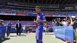 “บาร์ซ่า” เปิดตัว “เปาลินโญ่” 40 ล้านยูโร สวมเสื้อเบอร์ 15