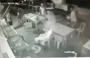 สุดเถื่อน! โจ๋รุมใช้ไม้เบสบอลฟาดหนุ่มวัย 30 ไม่ยั้งจนได้บาดเจ็บสาหัส