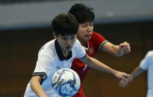 โต๊ะเล็กสาวเจ๊า “อิเหนา” ระทึกลุ้นทองชนเจ้าภาพซีเกมส์