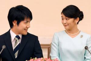 เจ้าหญิงมาโกะพร้อมสละฐานันดรศักดิ์ แถลงข่าวพร้อมคู่หมั้น-คาดสมรสปีหน้า