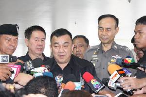 “ศรีวราห์” ดอดรายงานความคืบหน้า “บิ๊กตู่” ปมรถต้องสงสัยพา “ปู” หนี