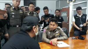 รวบผู้ต้องหาเปิดบ่อนออนไลน์ ขณะหลบหนีคาด่านบ้านคลองลึก