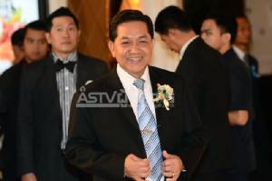 “บิ๊กบัง” เปิดบ้านให้บิ๊กทหารเบิร์ธเดย์ 71 ปี ฝาก คสช.ชี้อนาคต สงวนท่าทีการเมือง