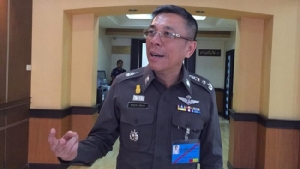 โดนแล้ว! “ชาญเทพ” เซ็นคำสั่ง ให้ พ.ต.อ.พายิ่งลักษณ์หนี ออกจากราชการ
