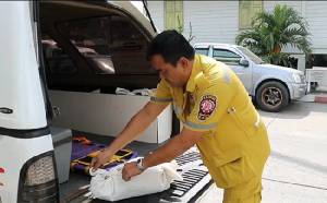 สลดใจ! ศพทารกโผล่ประจานแม่ใจยักษ์คลอดแล้วทิ้งถังขยะย่านมีนบุรี