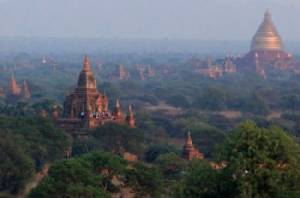 สาวอเมริกันปีนเจดีย์เมืองพุกามชมวิวพลาดร่วงพื้นเสียชีวิต