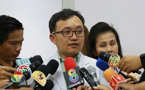 หมอเตรียมถอดเครื่องช่วยหายใจ “รปภ.” ทดลองหายใจเองได้หรือไม่ แนวโน้มอาการดีขึ้น