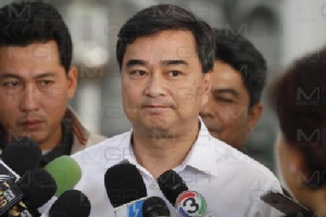 “อภิสิทธิ์” หวัง ครม.ใหม่เร่งแก้ปมเกษตร กระตุ้น ศก.“เฮียตือ” ชมดึงคนถูกตัว