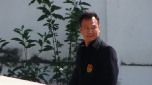 อดีตสามี “ครูจอมทรัพย์” ปัดทุกข้อกล่าวหา ด้านตำรวจเรียกตัวละครปั้นแพะเพิ่มอีก 5 คน