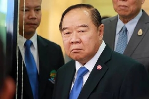 “ประวิตร” ขึงขังสอบตู้กรองน้ำหรู ศอ.บต. อ้างคุ้ยอีกหลายโครงการ
