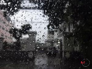 อุตุฯ เตือน ทุกภาคทั่วไทยฝนกระหน่ำ-กทม. โดนร้อยละ 60
