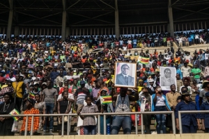 In Clip: อัฒจันทร์ว่างเปล่าในสนามกีฬาฮาราเรจัดพิธีศพ “มูกาเบ” ผู้นำแอฟริกาใต้-เคนยาบินร่วมเป็นเกียรติ