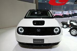 ฮอนด้า อี (Honda e) รถ EV เปิดตัวครั้งแรกในประเทศญี่ปุ่น