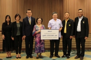 ฮาตาริ สายลมแห่งความสุข มอบเงินซื้ออุปกรณ์การแพทย์ให้โรงพยาบาลศรีสังวาลย์