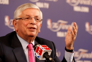 ปิดตำนาน "เดวิด สเติร์น" อดีตประธาน NBA ป่วยเลือดคั่งในสมอง สิ้นลมวัย 77
