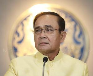 “ประยุทธ์” ไล่สื่อซัก “ชวน” เอง หลังเสนอแก้ รธน.โละ 5 ผบ.เหล่าทัพนั่ง ส.ว.