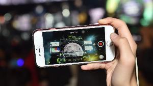 เอไอเอส เผยคนไทยใช้เน็ตมือถือเฉลี่ยเดือนละ 12.1 GB