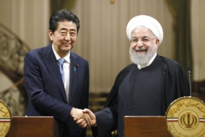 เปิดปมสัมพันธ์ญี่ปุ่น-อิหร่าน: โซ่ข้อกลางหรือเหยียบเรือสองแคม?