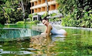 หุ่นดี! "ทับทิม มัลลิกา" อวดก้นเด้งในชุดว่ายน้ำอย่างเลิศ